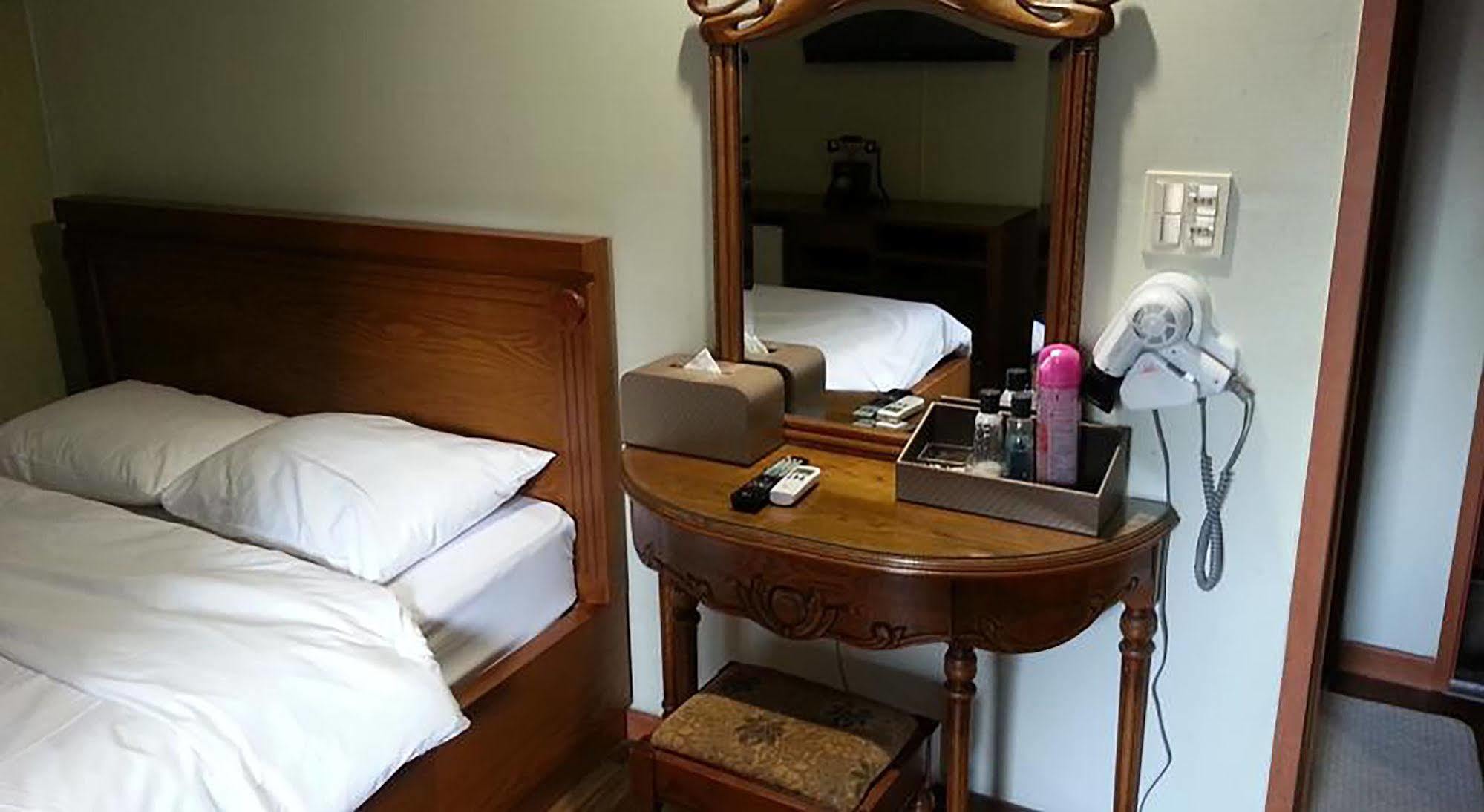Monaco Hotel Jeju Extérieur photo